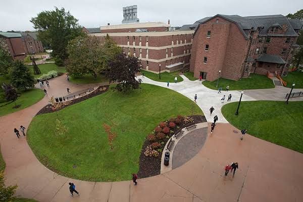 MOUNT ALISON UNIVERSITY