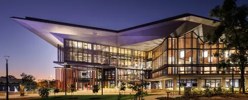 Логотип JAMES COOK UNIVERSITY