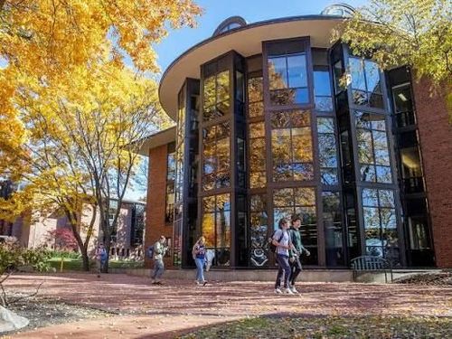 Skidmore college logo