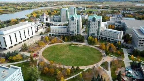 UNIVERSITY OF REGINA logo