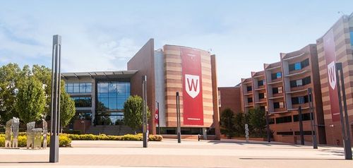 Логотип ﻿﻿WESTERN SYDNEY UNIVERSITY SYDNEY CAMPUS